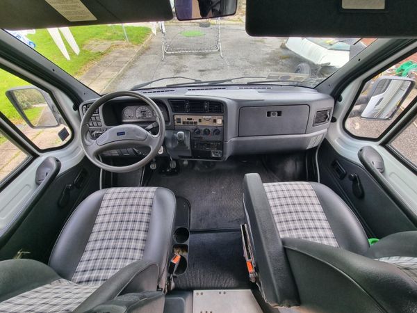 Dethleffs Globetrotter – 6 Berth / 6 Belts 363583236