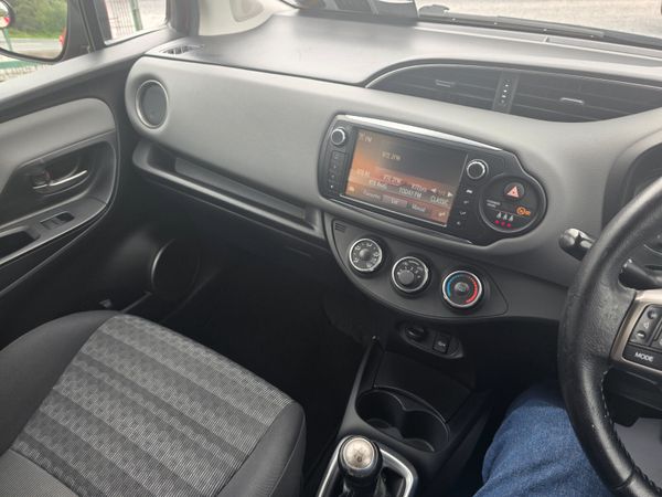 Toyota Yaris 2016 363679386