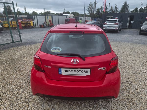 Toyota Yaris 2016 363679388