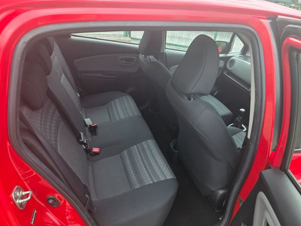 Toyota Yaris 2016 363679382