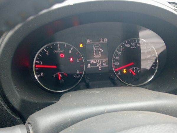 Nissan X-Trail 2012 363693512