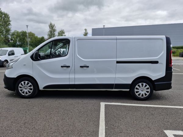 Renault Trafic 2021 363708858