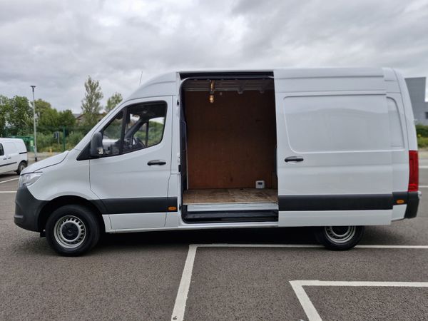 Mercedes-Benz Sprinter 2022 363709419