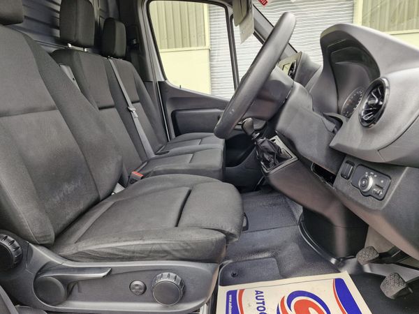 Mercedes-Benz Sprinter 2022 363709426