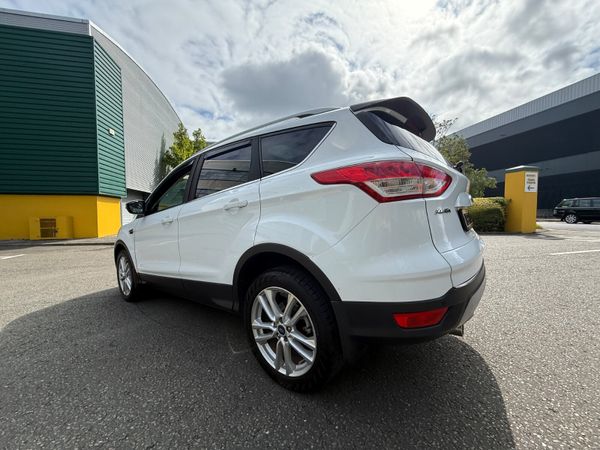 Ford Kuga  2.0 TDCI Titanium ( pan roof / leather 363702144