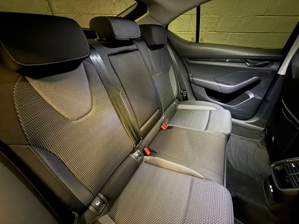 Skoda Octavia 1Ltr TSi Amb 110Bhp DSG 363727367
