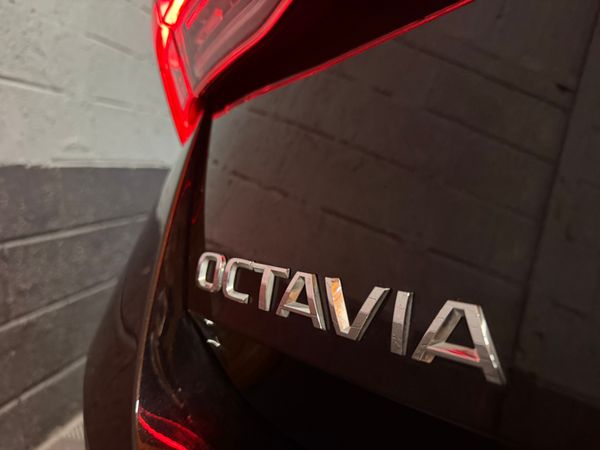 Skoda Octavia 1Ltr TSi Amb 110Bhp DSG 363727387