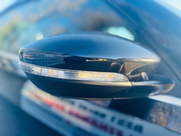 Volkswagen Beetle 2014 363723247