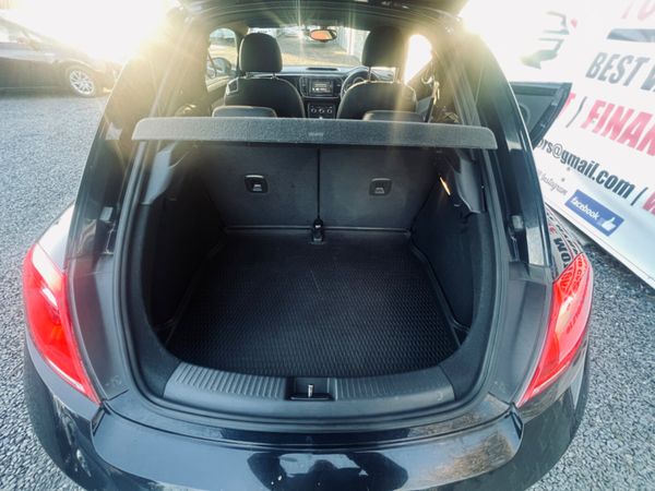 Volkswagen Beetle 2014 363723278