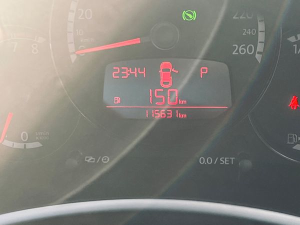 Volkswagen Beetle 2014 363723271