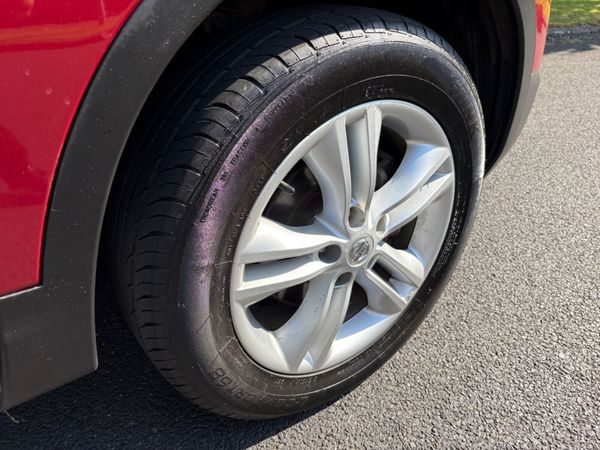Nissan Qashqai 2013 Low miles 363736955