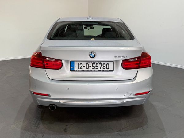 BMW 320i Luxury Auto 363733525