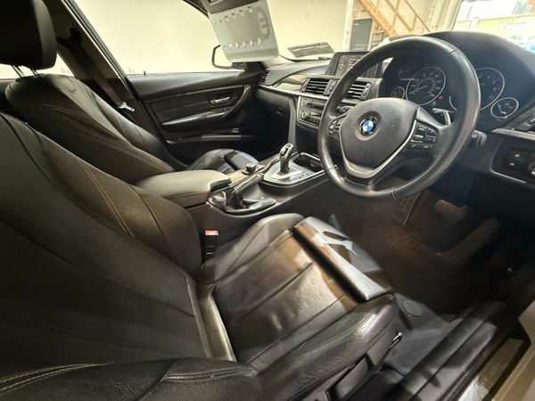 BMW 320i Luxury Auto 363733527