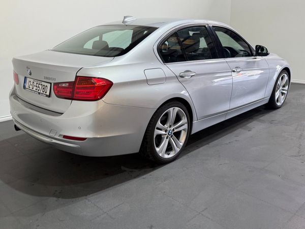 BMW 320i Luxury Auto 363733532