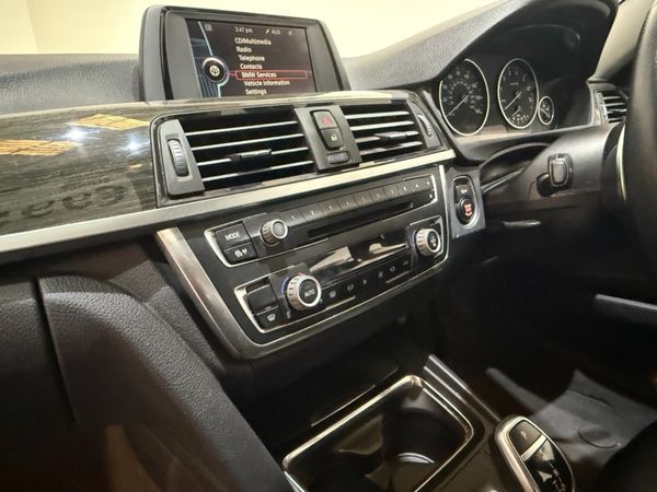 BMW 320i Luxury Auto 363733544