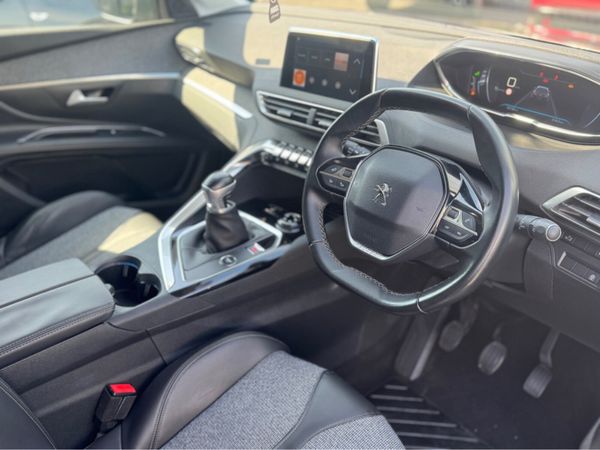 Peugeot 5008 ALLURE 1.2 130 363745988