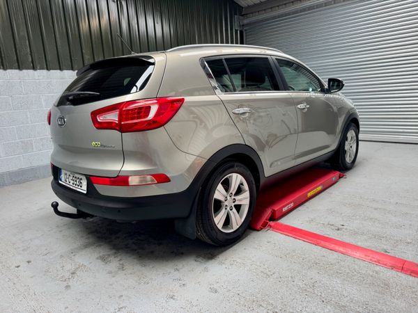 2012 KIA SPORTAGE     LOW KLMS ! 363753317