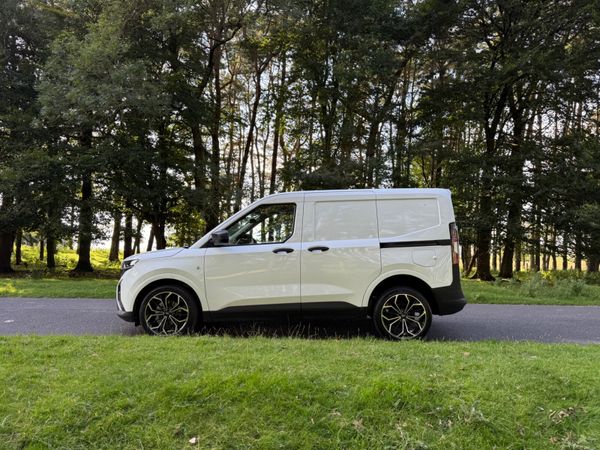 Ford Transit Courier 2024 New Model 363780767