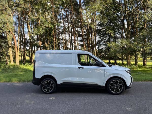 Ford Transit Courier 2024 New Model 363780769