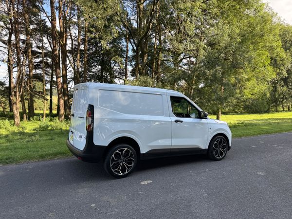 Ford Transit Courier 2024 New Model 363780770