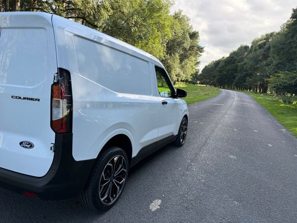 Ford Transit Courier 2024 New Model 363780927