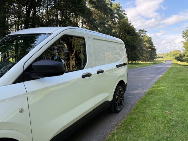 Ford Transit Courier 2024 New Model 363780931