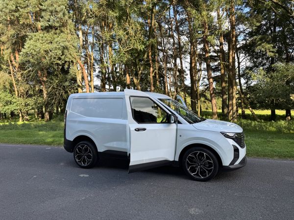 Ford Transit Courier 2024 New Model 363780954