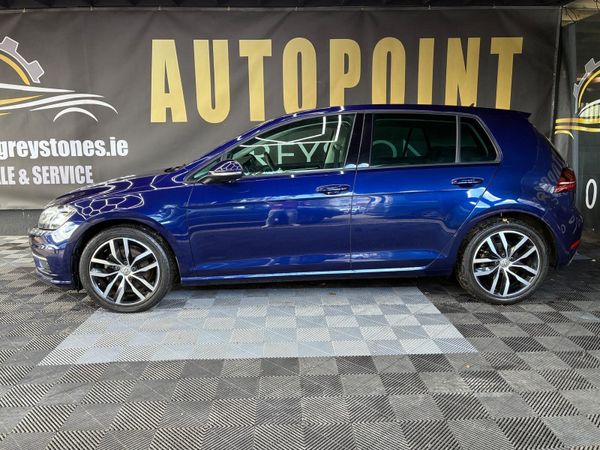 VW Golf 363794195