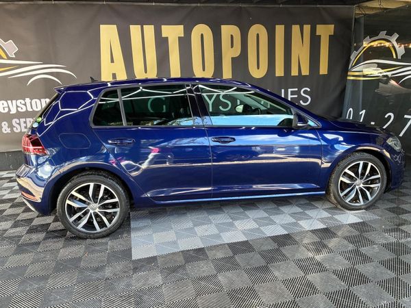 VW Golf 363794191