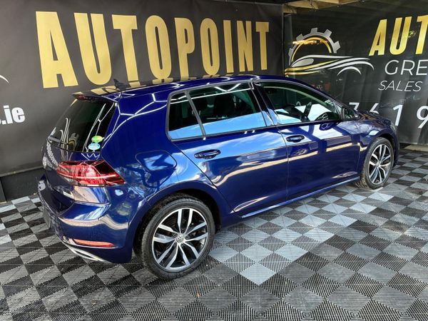 VW Golf 363794193