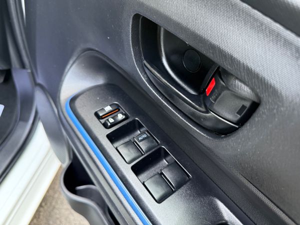 Toyota Aqua 2014 Automatic Hybrid 363810765