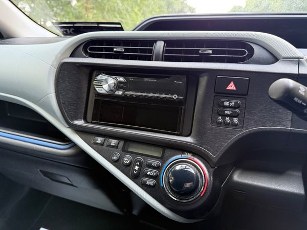 Toyota Aqua 2014 Automatic Hybrid 363810769