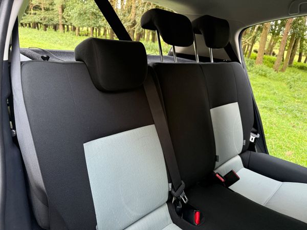 Toyota Aqua 2014 Automatic Hybrid 363810774