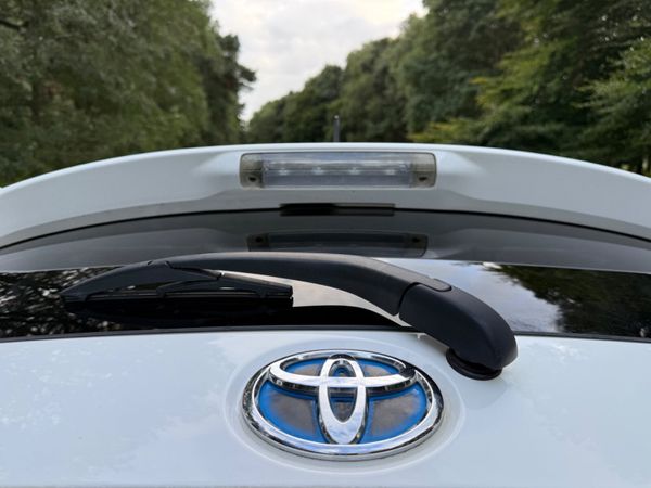 Toyota Aqua 2014 Automatic Hybrid 363810775