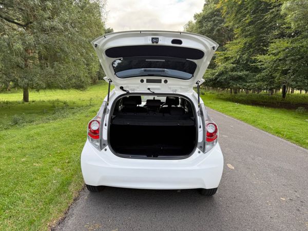 Toyota Aqua 2014 Automatic Hybrid 363810778