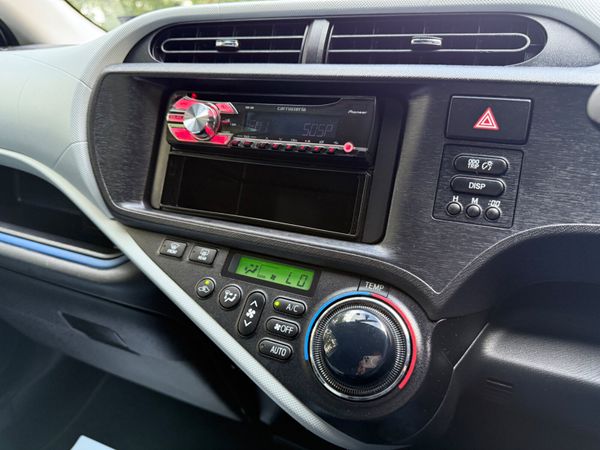 Toyota Aqua 2014 Automatic Hybrid 363810771