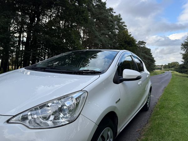 Toyota Aqua 2014 Automatic Hybrid 363810783