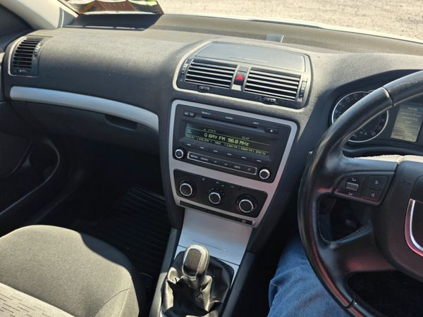 Skoda Octavia 2012 363824458