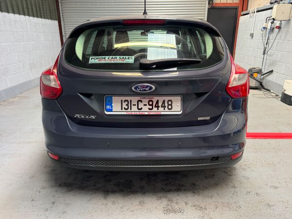 Ford Focus 2013 363821088