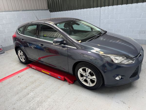Ford Focus 2013 363821242