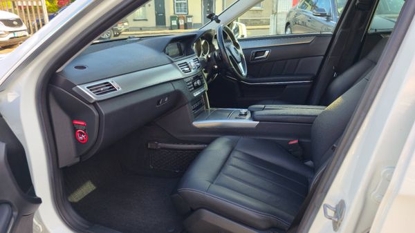 Mercedes-Benz E-Class AVANTGARDE 363821955