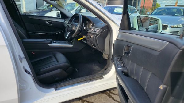 Mercedes-Benz E-Class AVANTGARDE 363821963