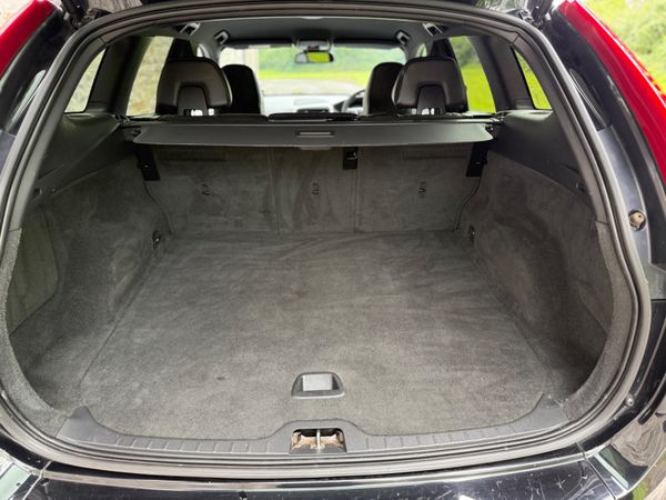 2015 Volvo XC60 R-Design 190BHP 363838962