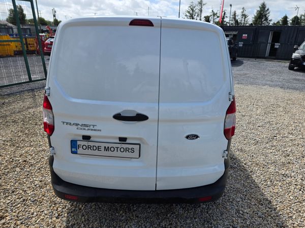 Ford Transit 2015 363847890