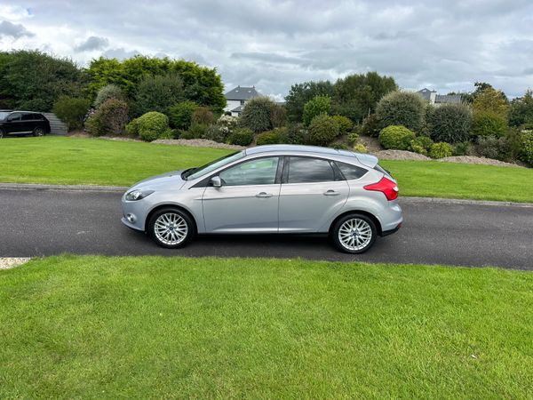 Ford Focus 1.6 petrol low Tax 363868481