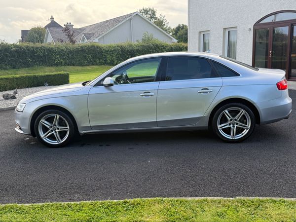 *RESERVED* 2015 Audi A4 Automatic S-Line Spec 363887970