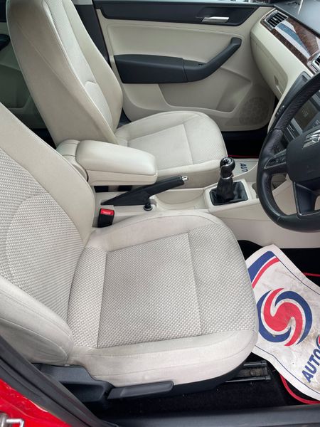 SEAT Toledo 2015 363929278