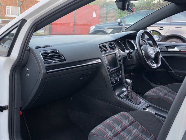 Volkswagen Golf GTI DSG *Immaculate* 2016 374022085