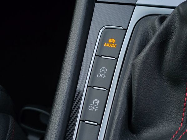 Volkswagen Golf GTI DSG *Immaculate* 2016 374022092