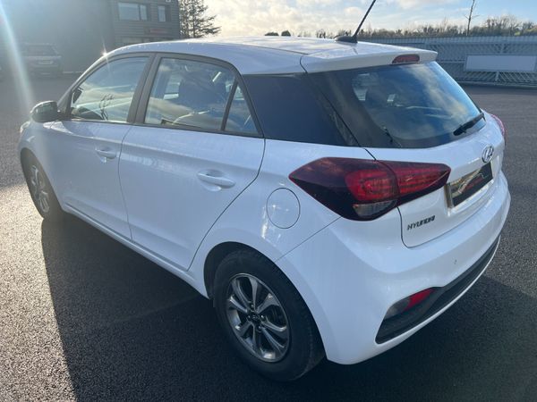 2018 (182) Hyundai I20 SE 1.2 Petrol 374046469